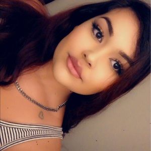 Meet your Posher, Felicity